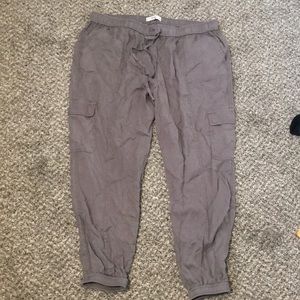 Woman’s Pants